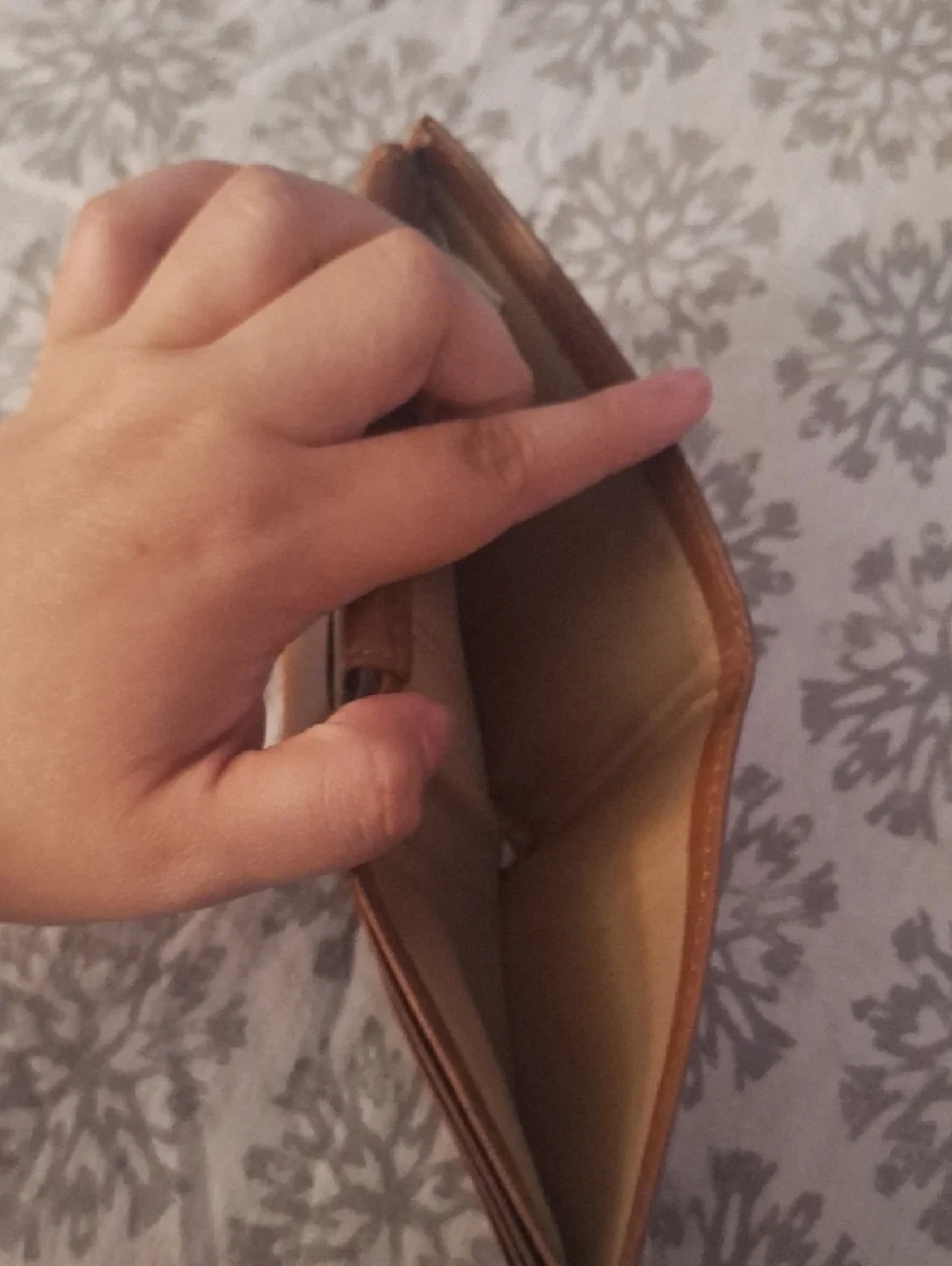 Dockers Brown Leather Bifold Wallet with Contrast Stitching